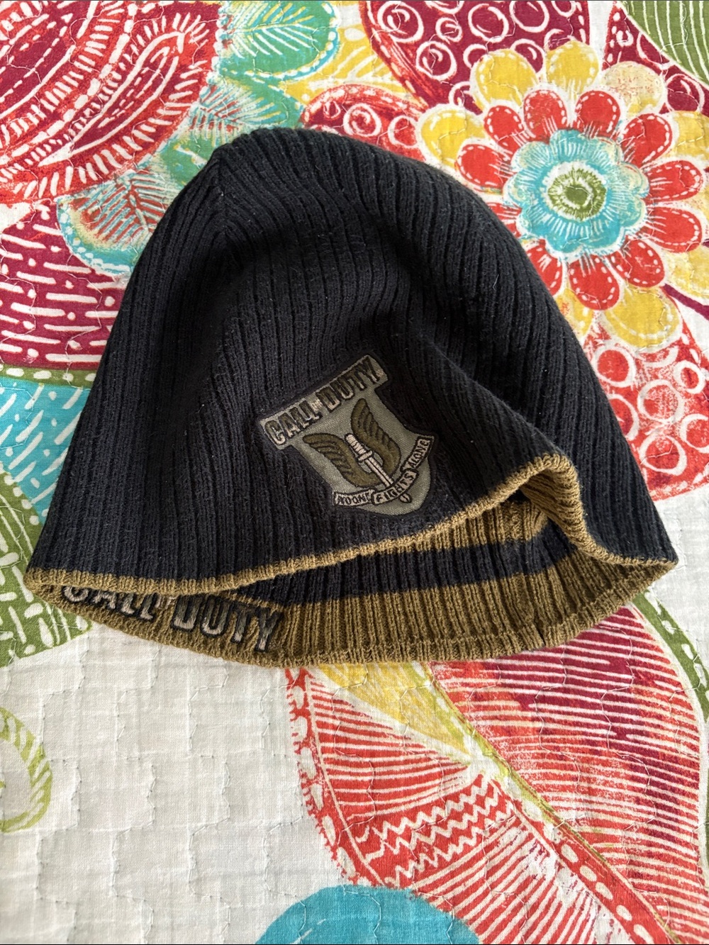 Call of Duty Black & Brown Rib Knit Beanie